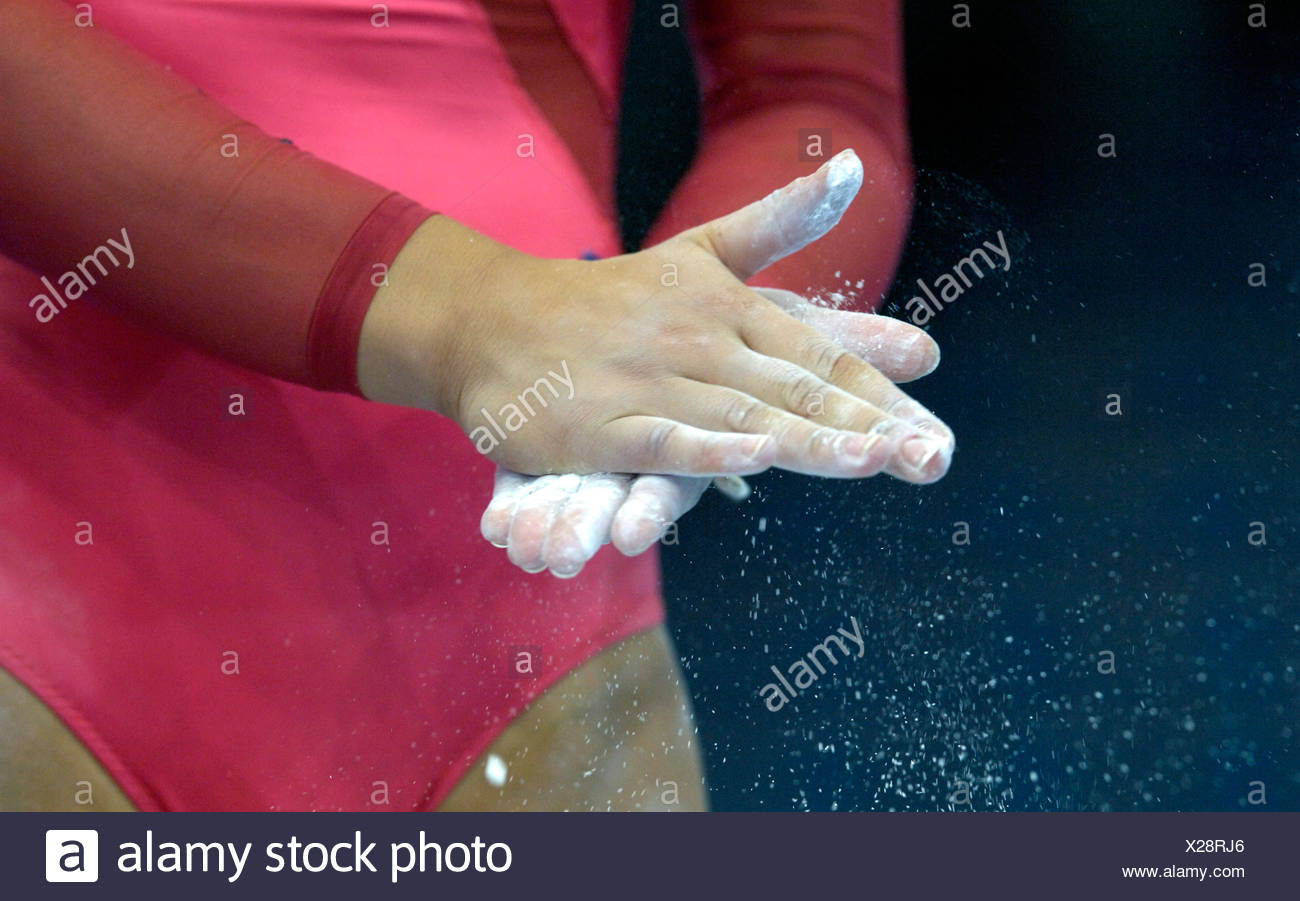 Gymnastics Chalk Stock Photos & Gymnastics Chalk Stock Images Alamy