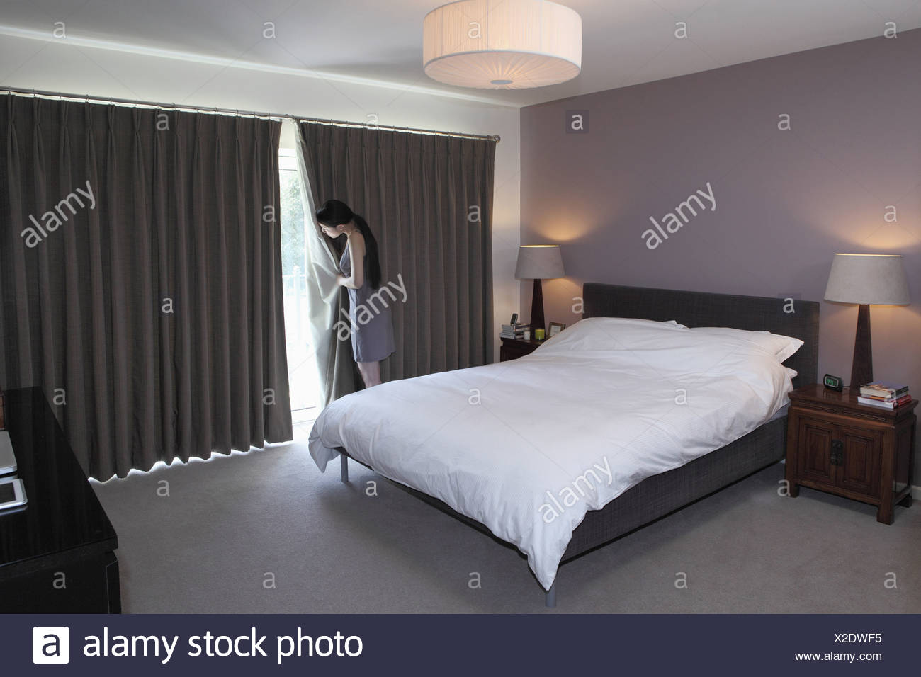 Peeping Stock Photos & Peeping Stock Images - Alamy