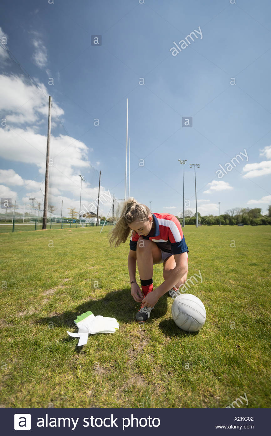 Female Soccer Goalie High Resolution Stock Photography and Images Alamy