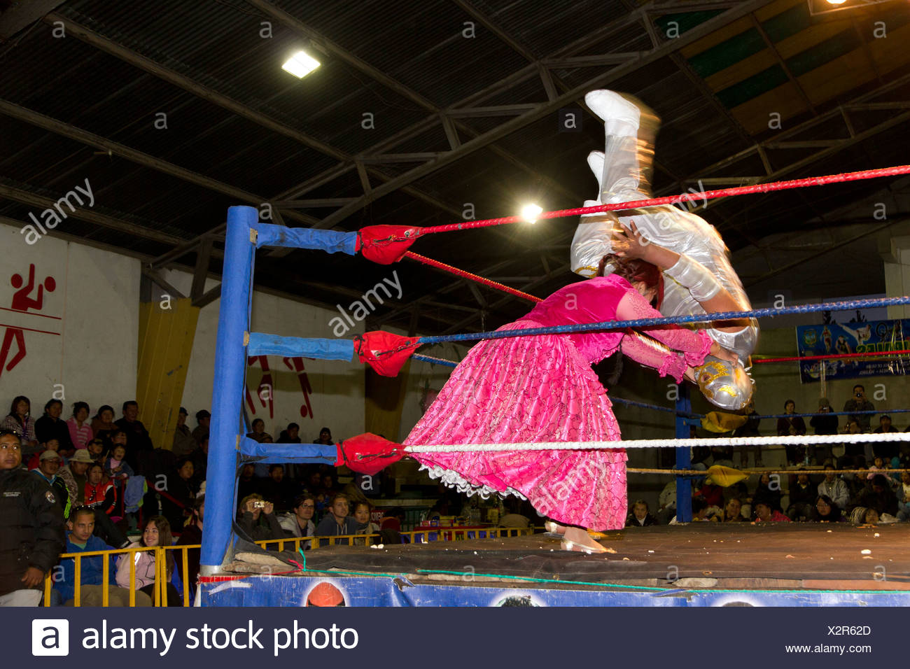 cholita wrestling