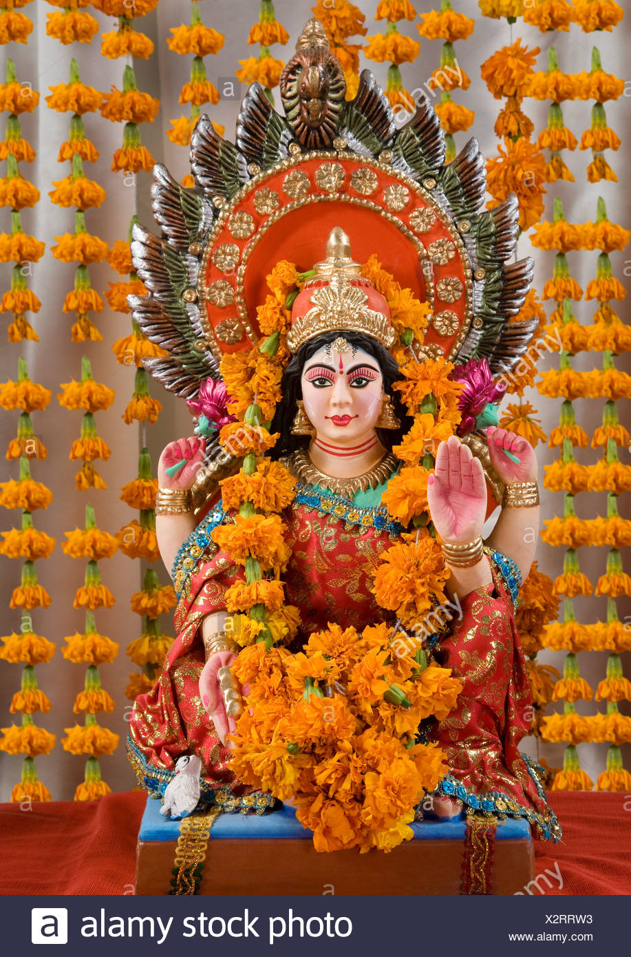 Lakshmi Idol Stock Photos Lakshmi Idol Stock Images Alamy