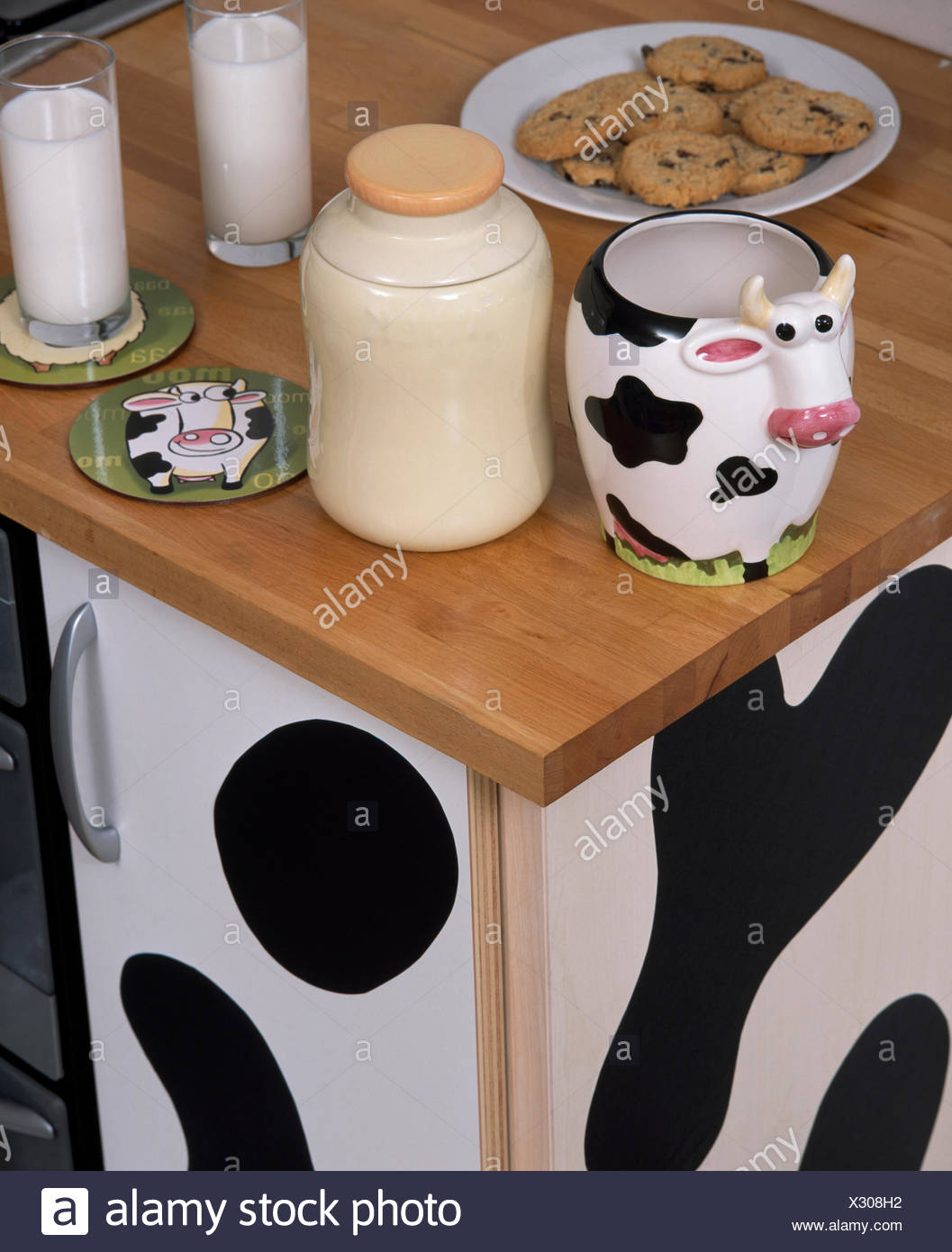 Cow Print High Resolution Stock Photography And Images Alamy