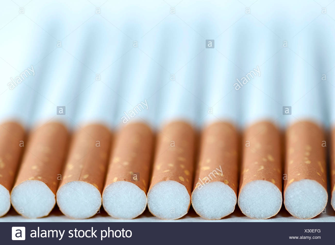 Cork Tipped Cigarettes High Resolution Stock Photography and Images Alamy