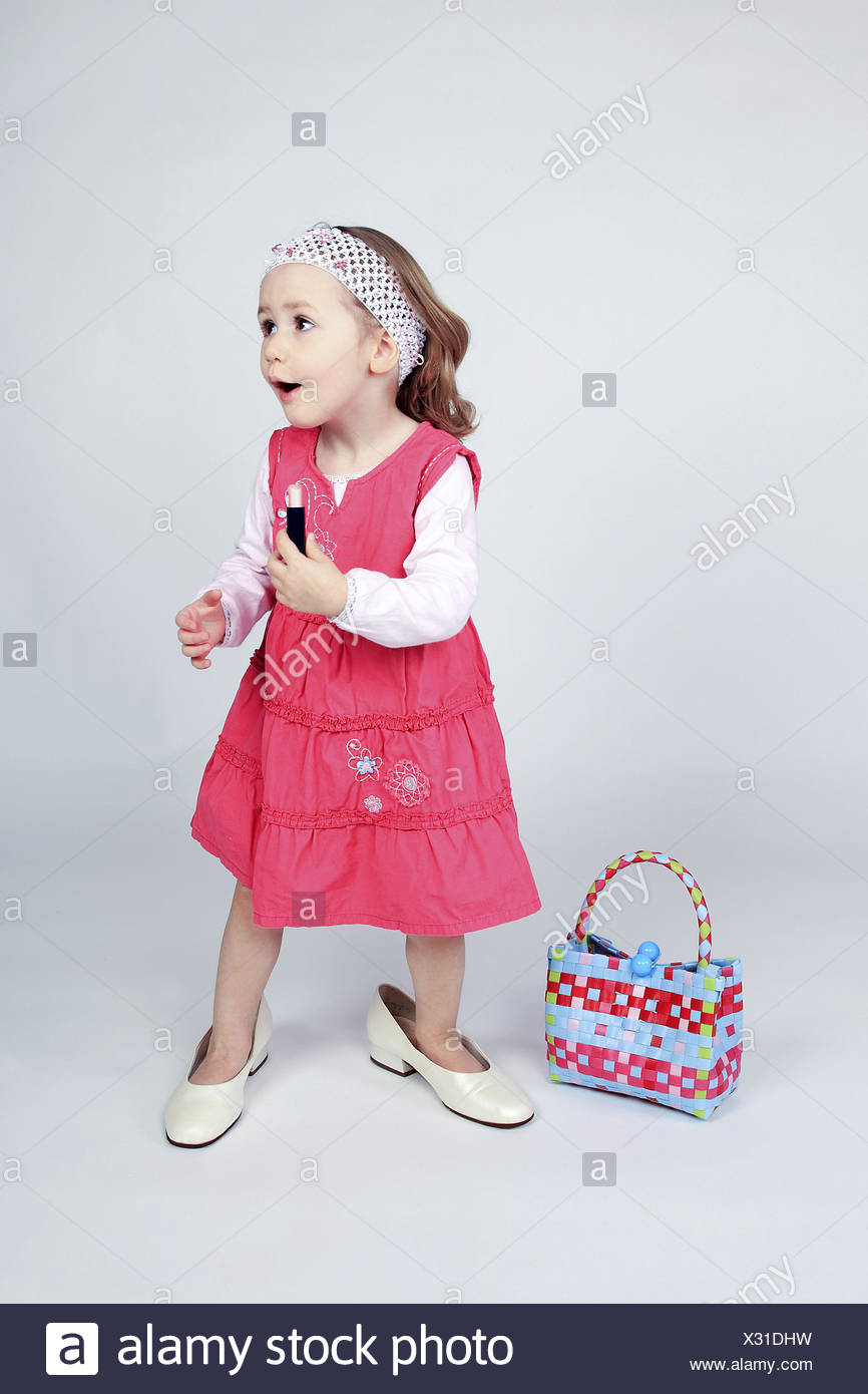 toddler, little girl, wearing pink 