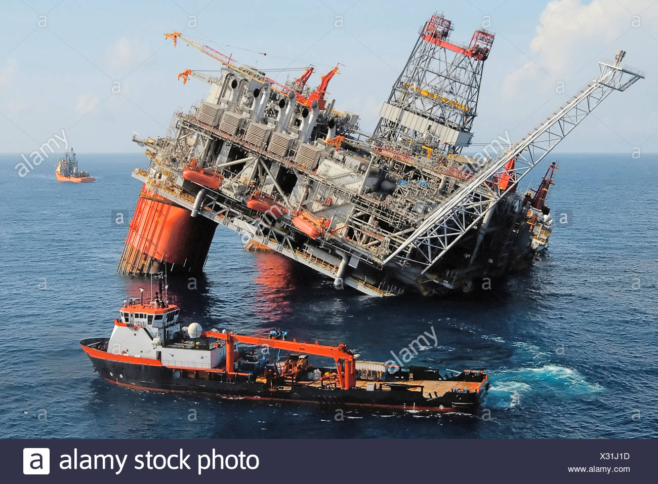 Hurricane Disaster Ship Stock Photos & Hurricane Disaster Ship Stock