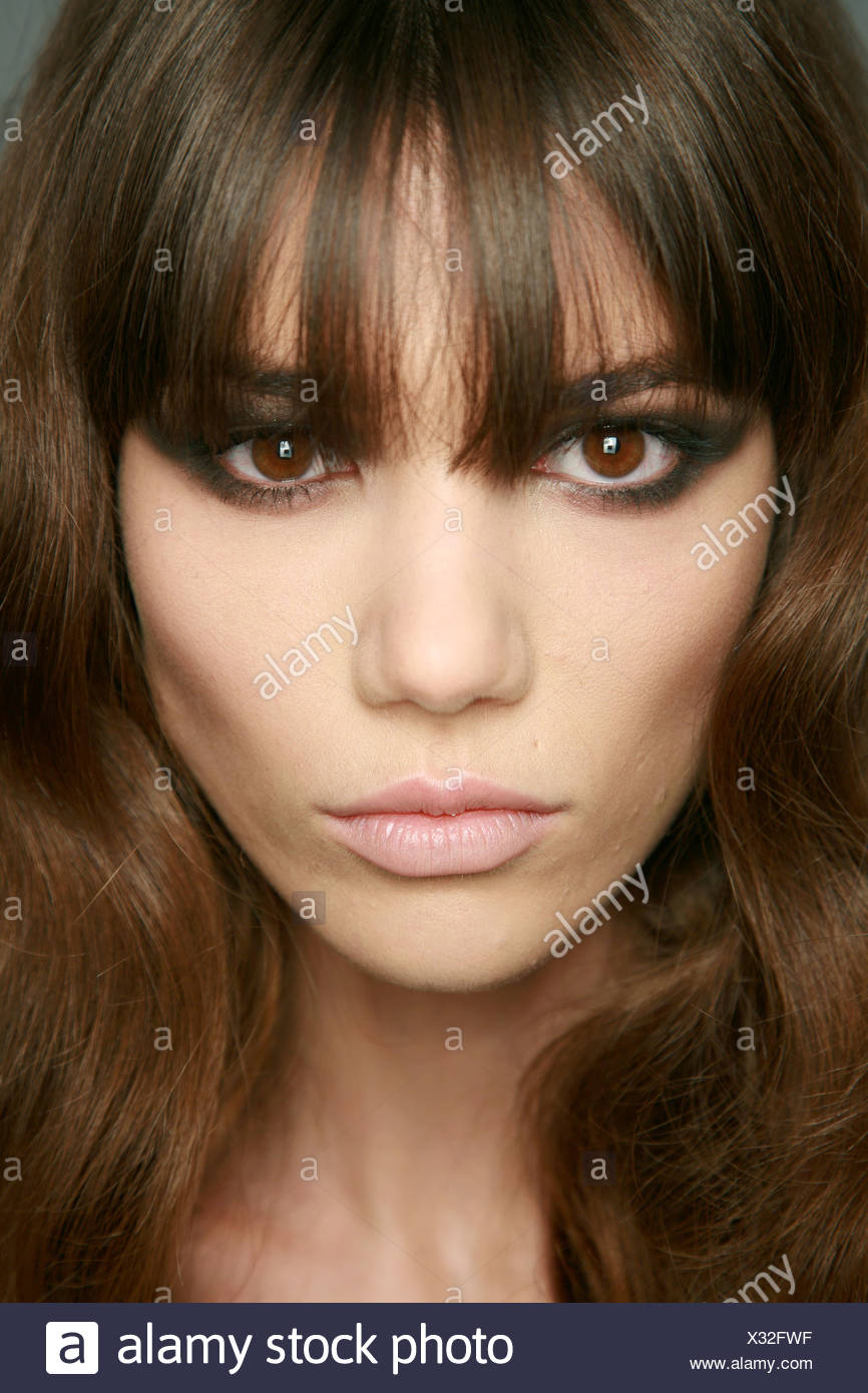 Gucci Milan Backstage Spring Summer Cropped Image Of Brunette