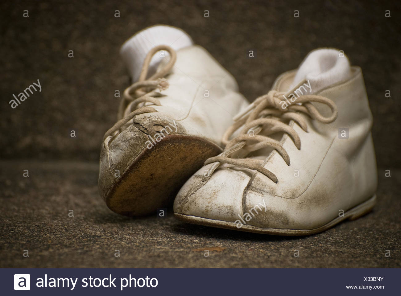 old kids shoes
