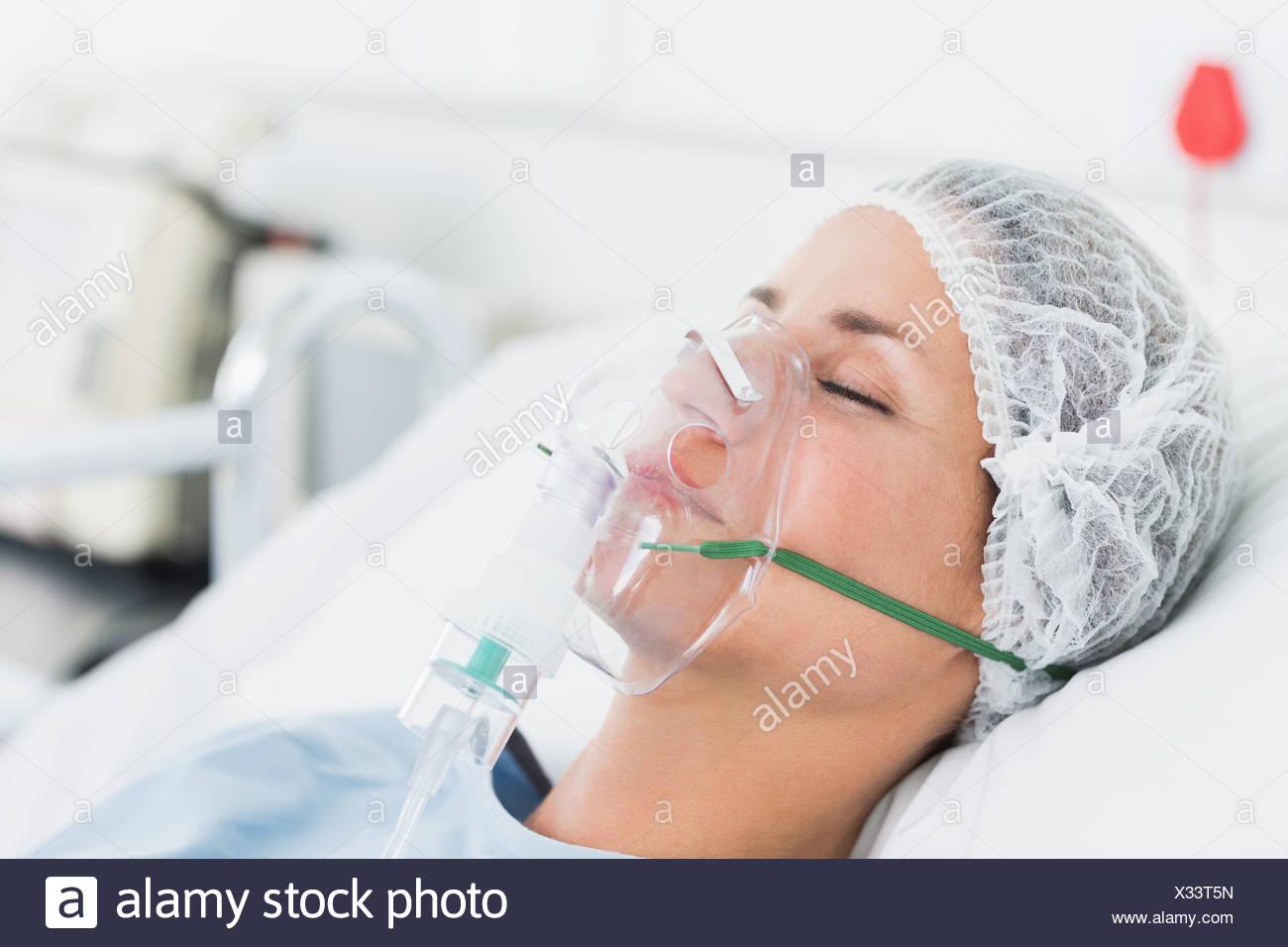 Artificial Respiration Stock Photos & Artificial Respiration Stock