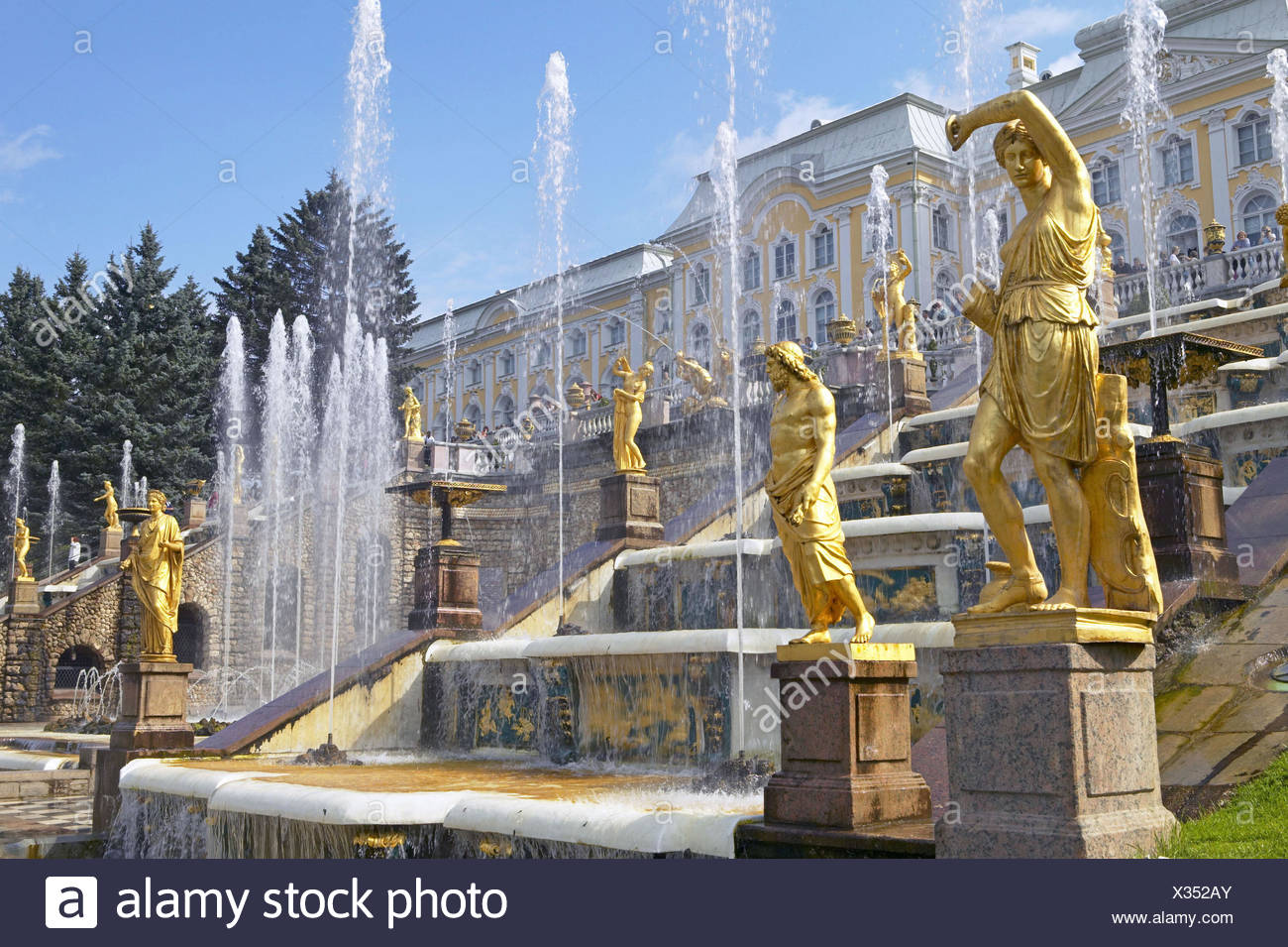 Russia Peter S Court Summer Palace Big Cascade Fontainen Detail Close St Petersburg Petrodworez Well Fountain Early Baroque Saint Petersburg Petersburg Summer Palace Lock Park Castle Grounds Water Fountains Park Characters Statues