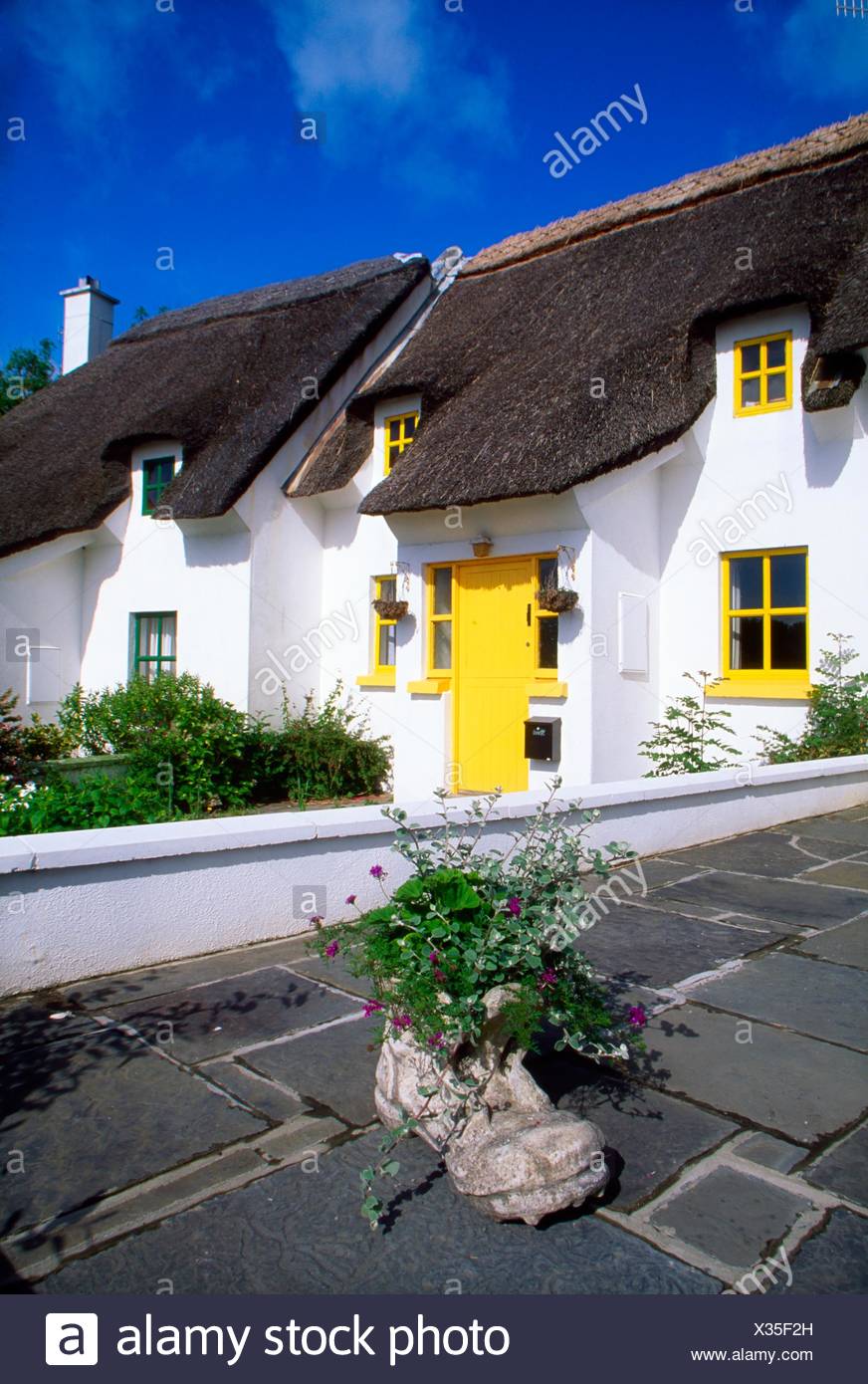 Dunmore East County Waterford Ireland Thatched Cottages Stock