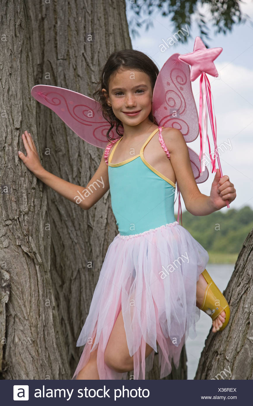 pink fairy wings and wand