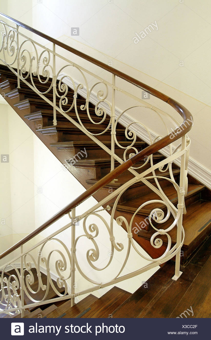 Stairwell Wood Stairway Hand Rails Decorate Stairway