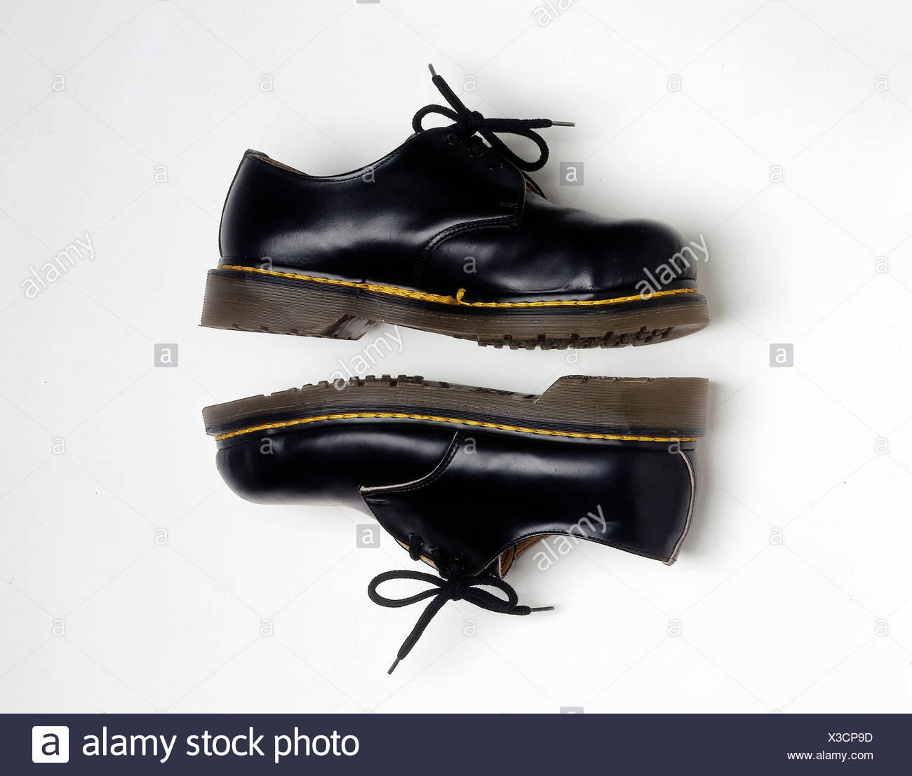 doc martin steel toe cap shoes