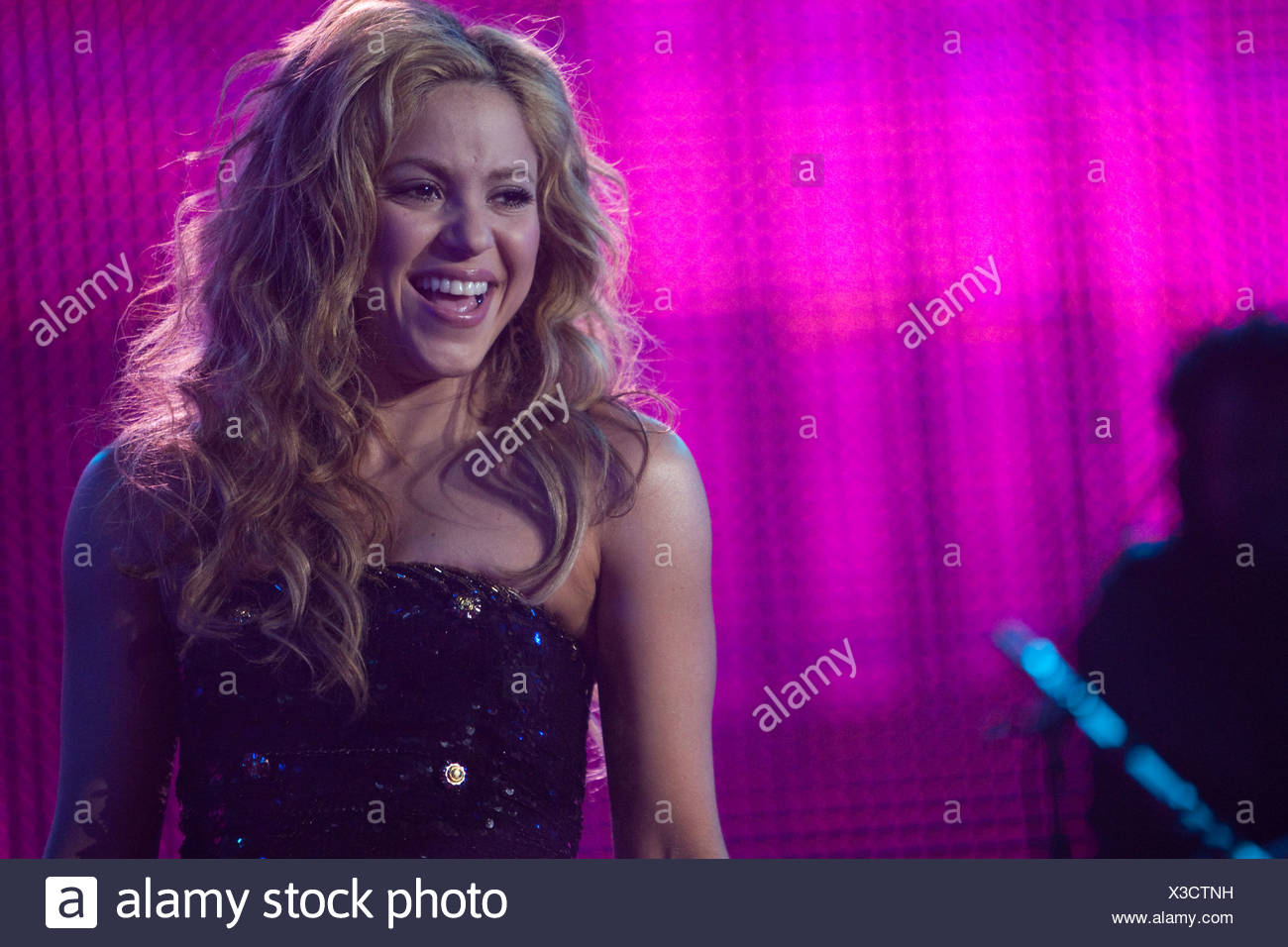 The Colombian Singer Shakira Live At The Energy Stars For Free