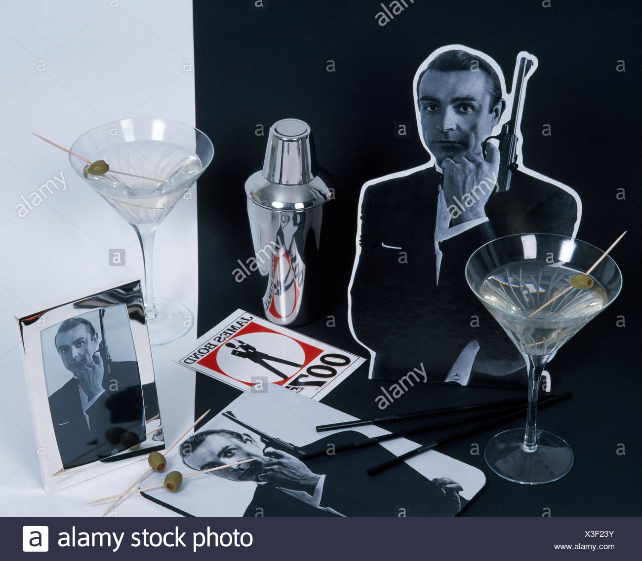 James Bond Sean Connery High Resolution Stock Photography and Images