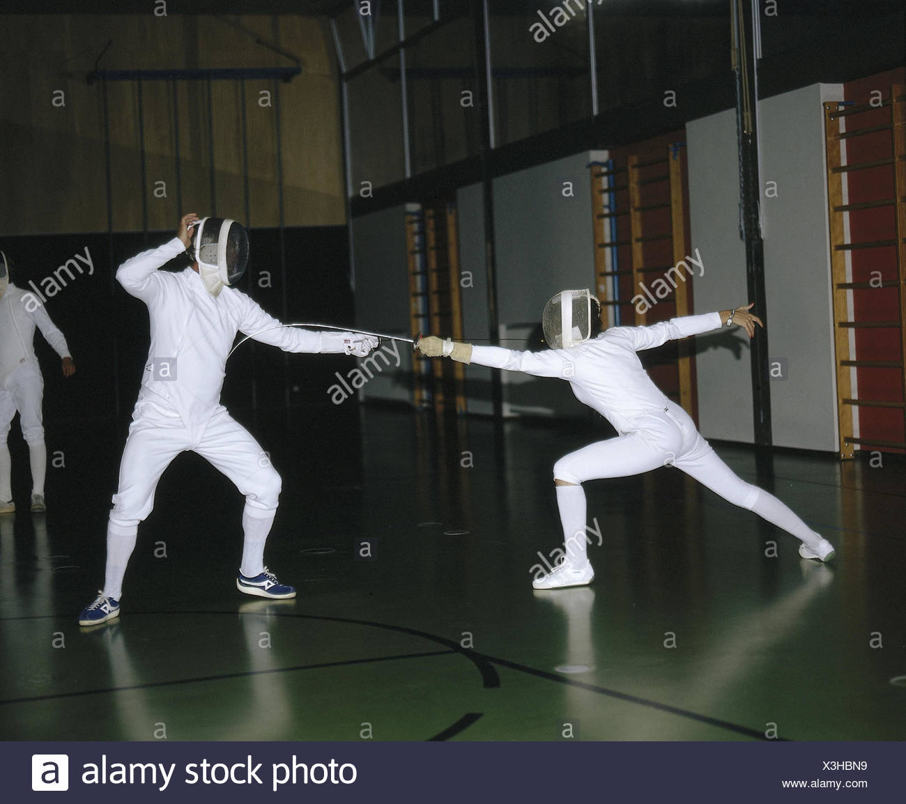 Foil Fencing High Resolution Stock Photography and Images Alamy