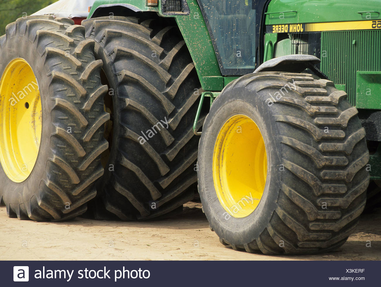 john deere tractor big wheel