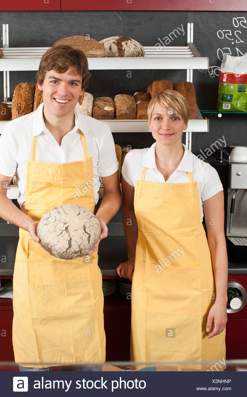 Sales Clerks High Resolution Stock Photography and Images Alamy