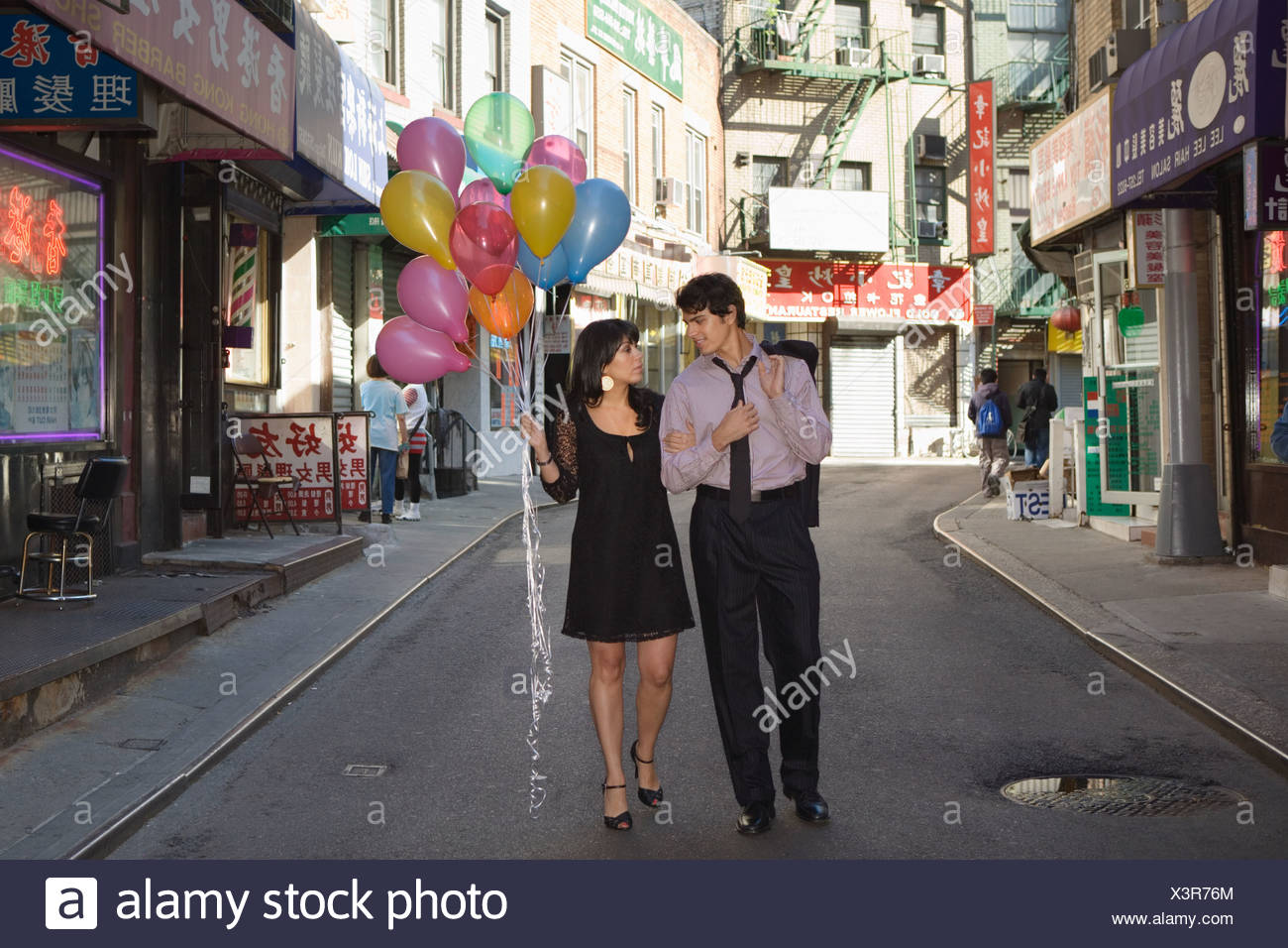 Walking Arm In Arm High Resolution Stock Photography And Images Alamy Walking Arm In Arm High Resolution Stock Photography And Images Alamy