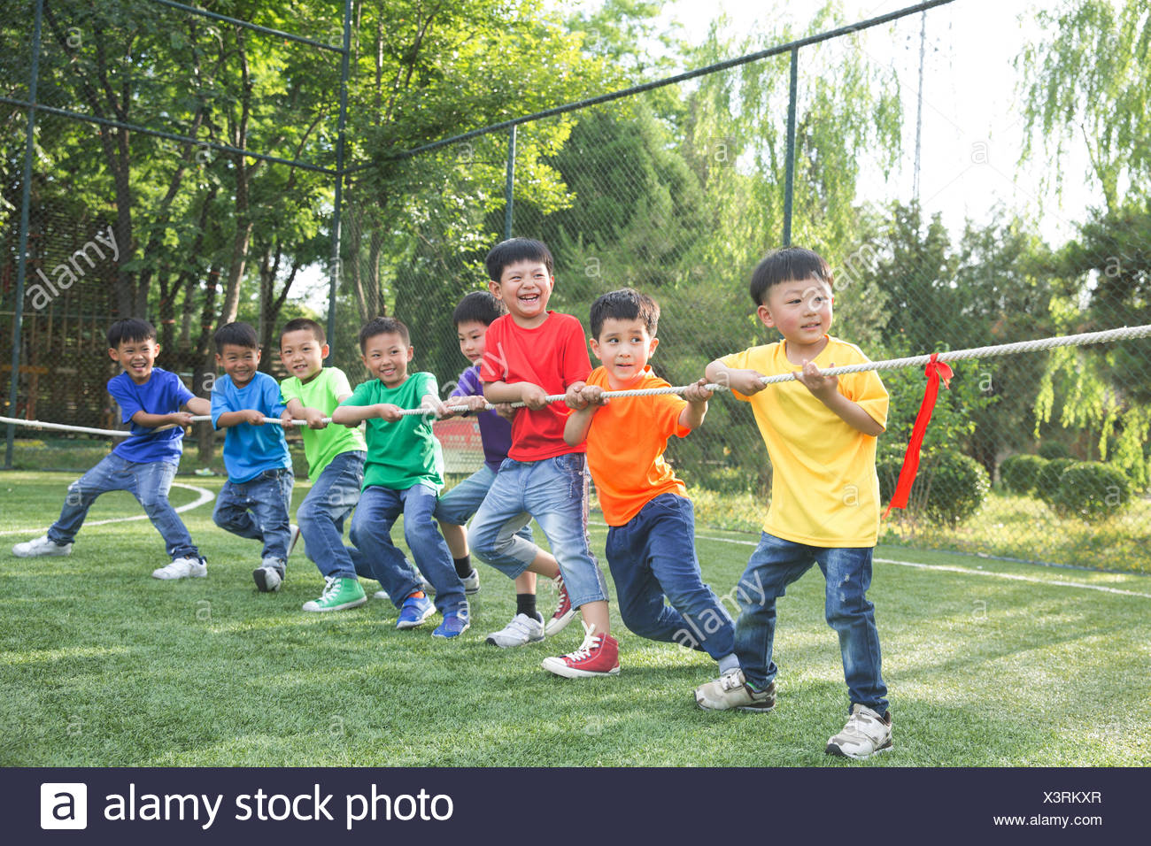 Tug Of War Children High Resolution Stock Photography and Images - Alamy