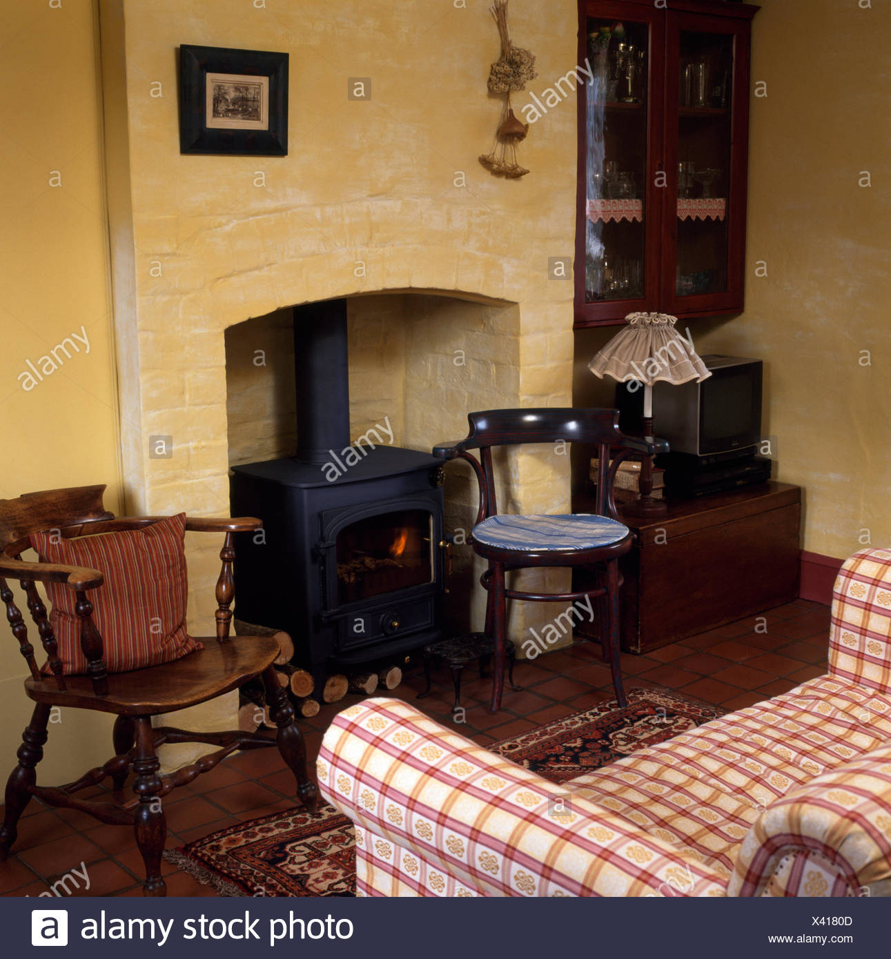 Sitting Room Wood Chairs For Living Room  . In Western Architecture, A Living Room, Also Called A Lounge Room (Australian English), Lounge, Hall (British English), Sitting Room (British English), Or Drawing Room, Is A Room In A Residential House Or Apartment For Relaxing And Socializing.