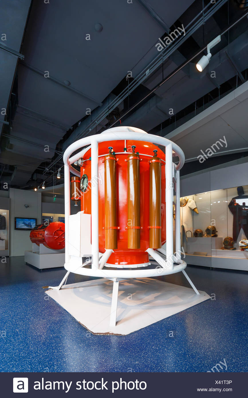 Diving Chamber High Resolution Stock Photography and Images Alamy