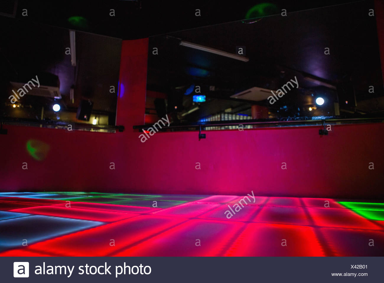 Disco Dance Floor Stock Photos & Disco Dance Floor Stock Images - Alamy