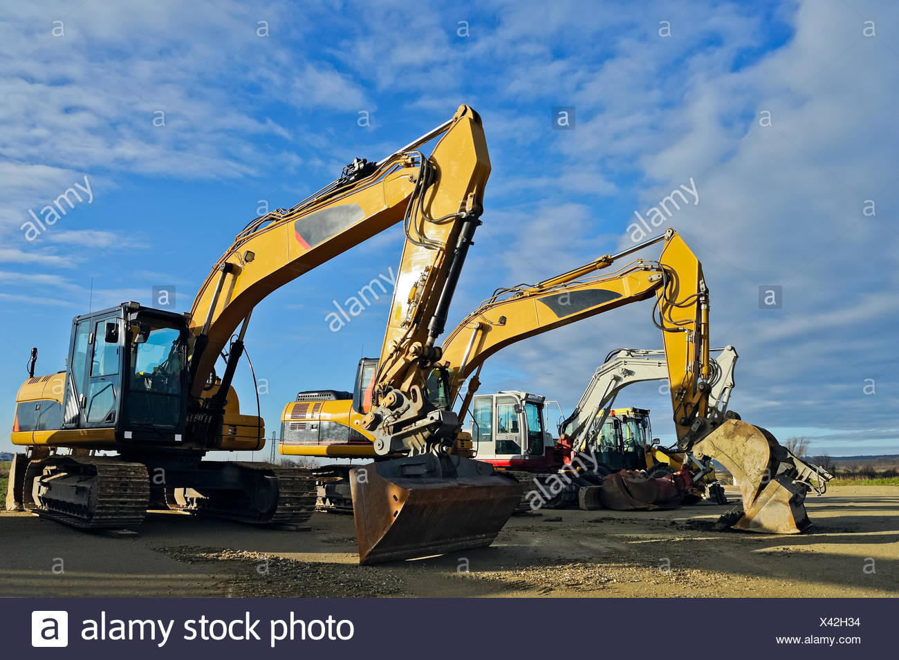 Shovel Excavator High Resolution Stock Photography and Images Alamy
