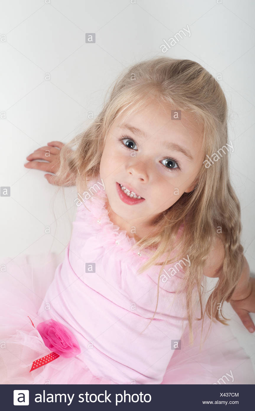Small Tiny Little Short Studio Dancer Dancing Girl