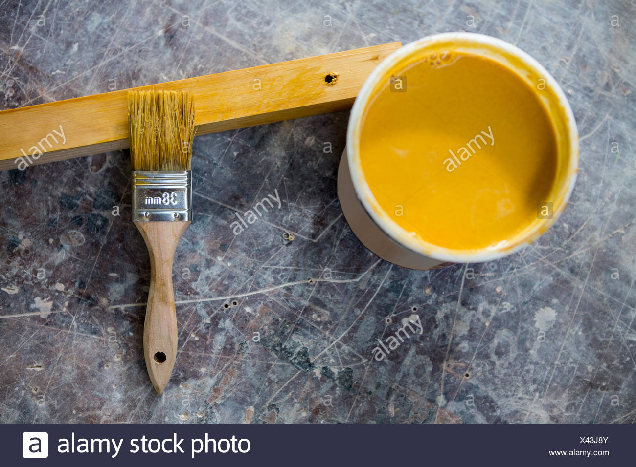 Tin Paint High Resolution Stock Photography and Images Alamy