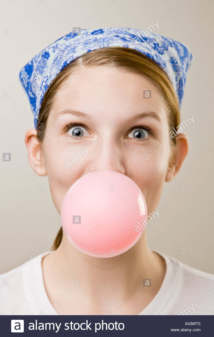 Woman Gum Studio High Resolution Stock Photography and Images Alamy