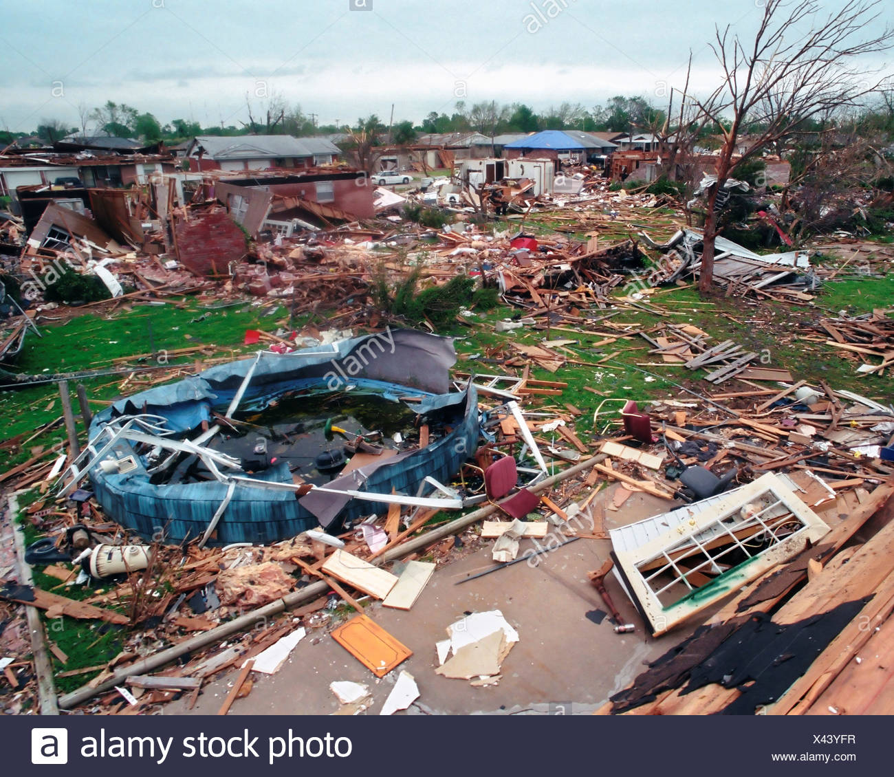 Moore Tornado High Resolution Stock Photography And Images Alamy
