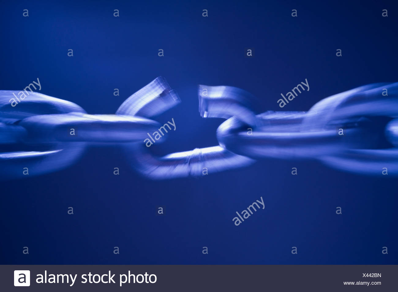 Broken Chain Link High Resolution Stock Photography and Images Alamy