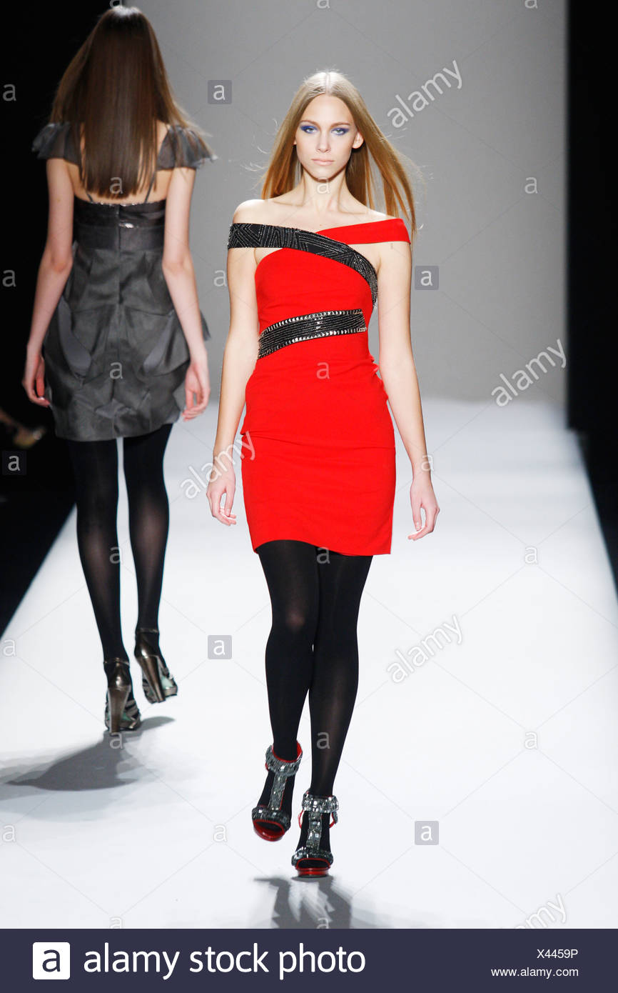 Nicole Miller New York Ready To Wear Autumn Winter Off The Shoulder Strappy Red Dress And Embellished T Bar Shoes Stock Photo Alamy