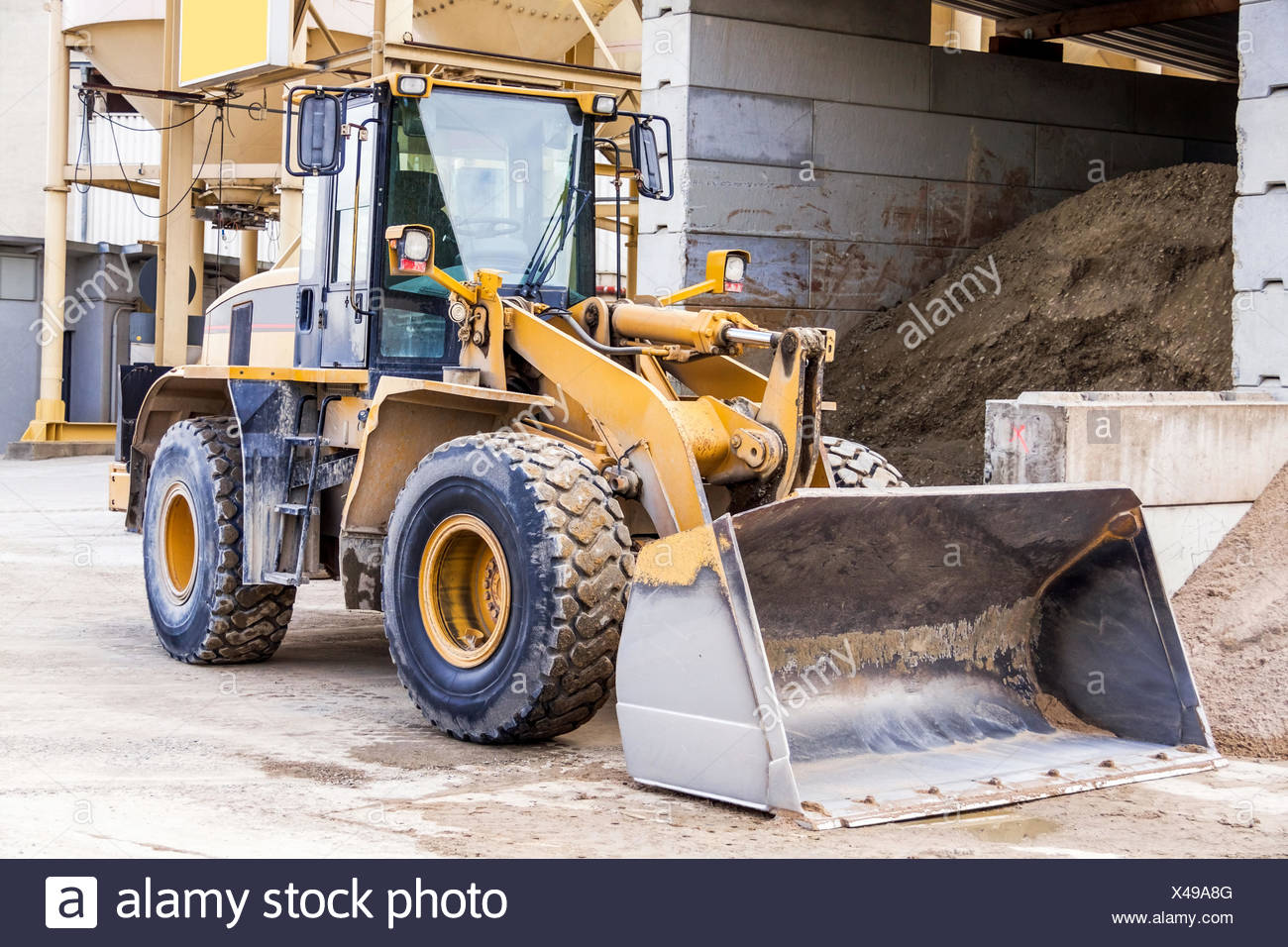 Schaufellader Radlader Mit Großer Schaufel In Der - 