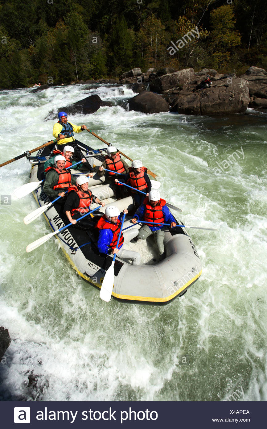 Unknown Rafters Roll Through The Infamous Pillow Rock Rapid On The