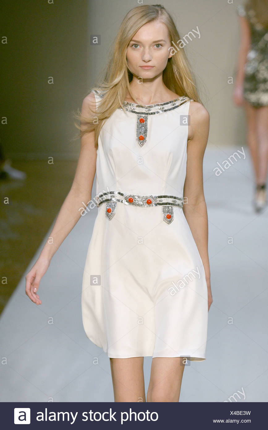 plain white shift dress