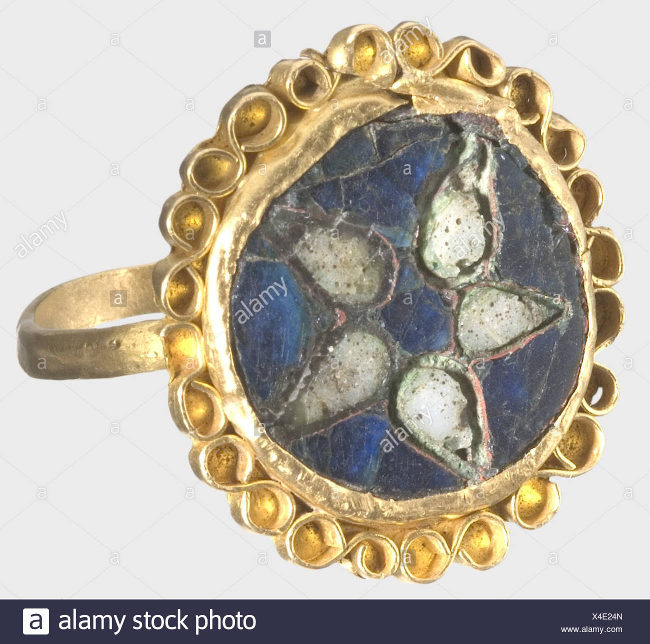 Filigree Jewelry Stock Photos & Filigree Jewelry Stock Images Alamy