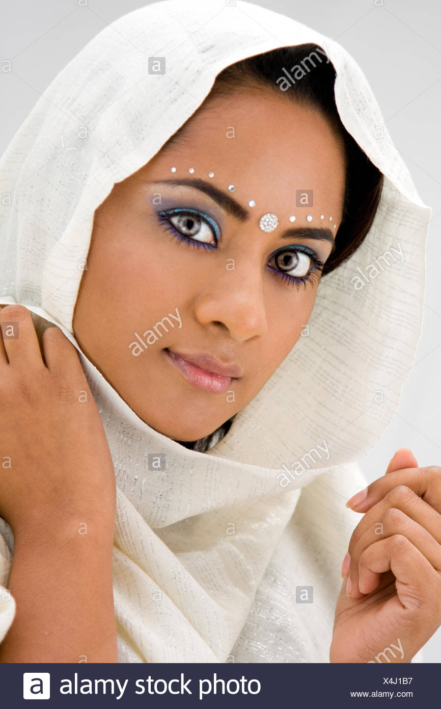 Face Scarf Muslim Hindu Indian White Beauty Head Woman Blue Beautiful Face Scarf Muslim Hindu Indian White Beauty Head Woman Blue Beautiful