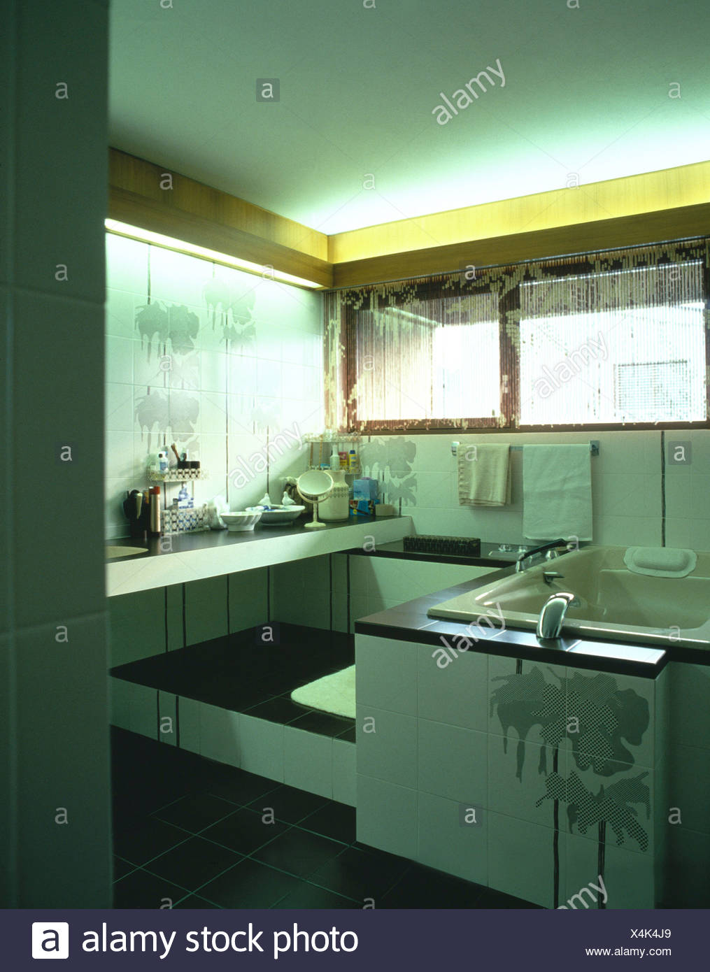 Bathroom Pale Green Walls Palm Tree Motifs Brown And Cream Bead