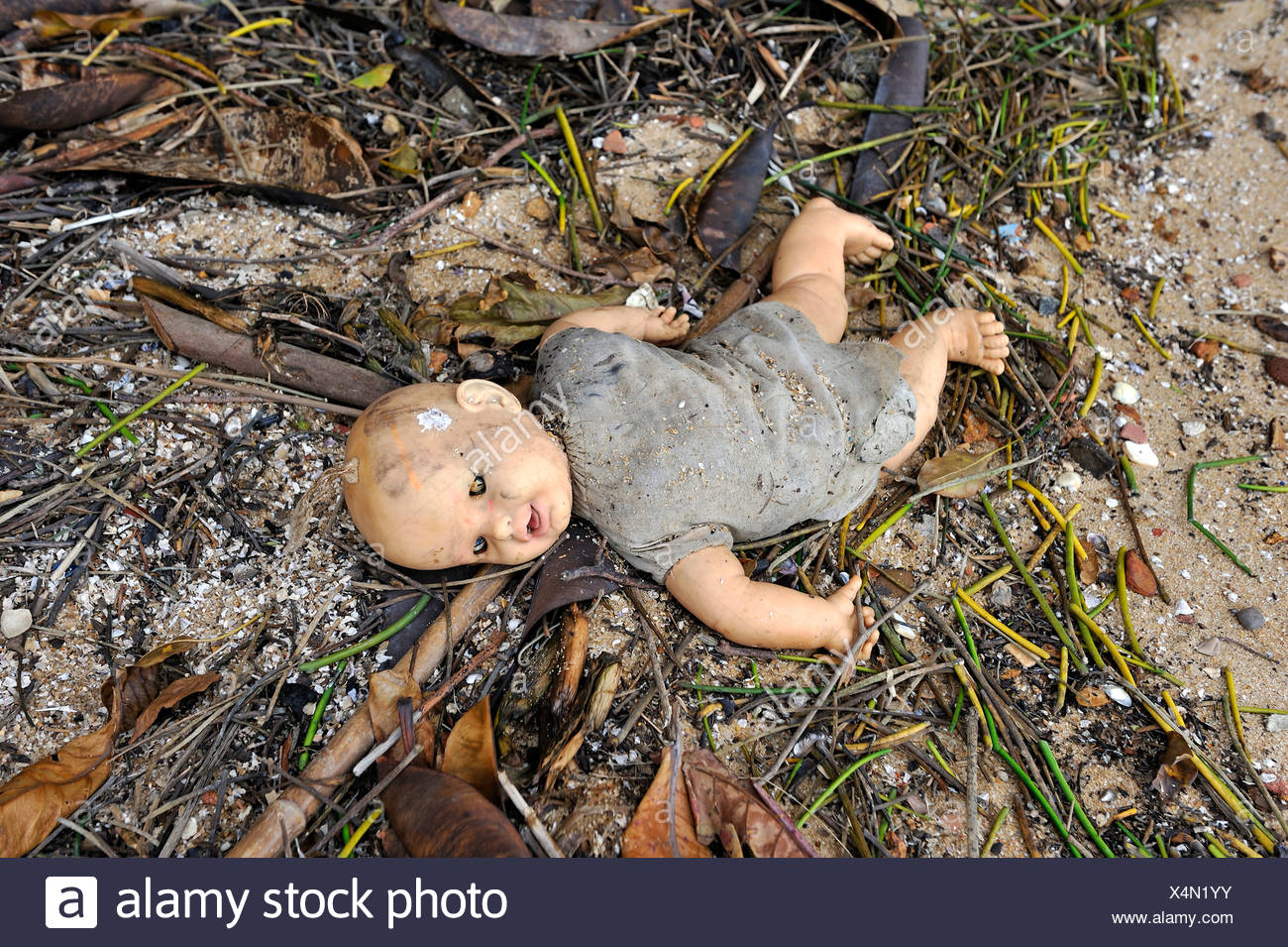 Broken Toys High Resolution Stock Photography and Images Alamy