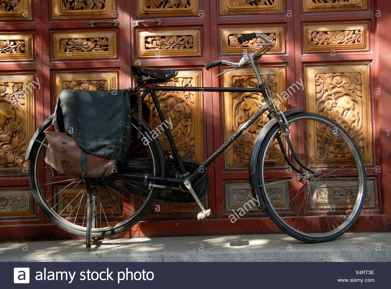 Chinese Bicycle High Resolution Stock Photography and Images Alamy