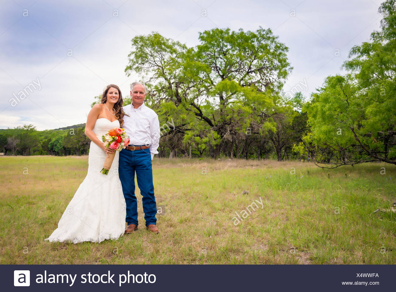 father of the bride outfit for outdoor wedding