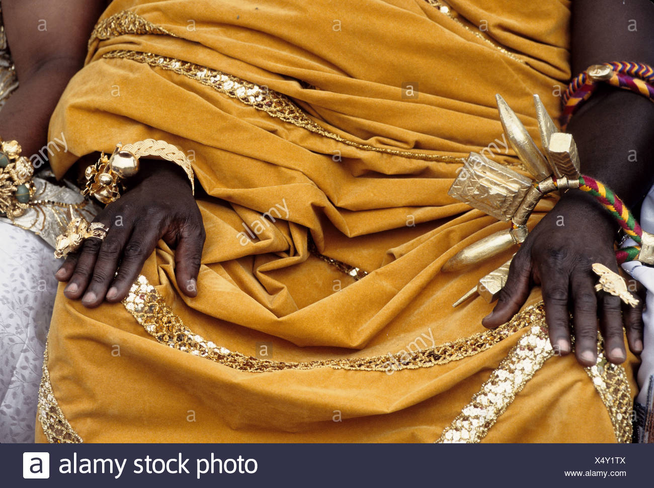 Ghana Gold Jewelry Stock Photos & Ghana Gold Jewelry Stock Images Alamy