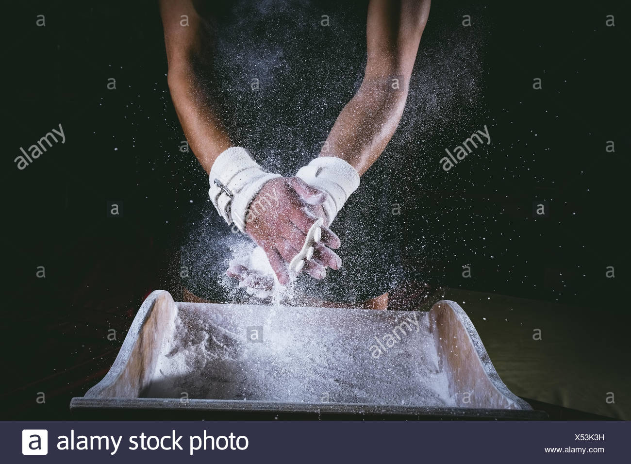 Gymnast Hands Chalk Stock Photos & Gymnast Hands Chalk Stock Images Alamy