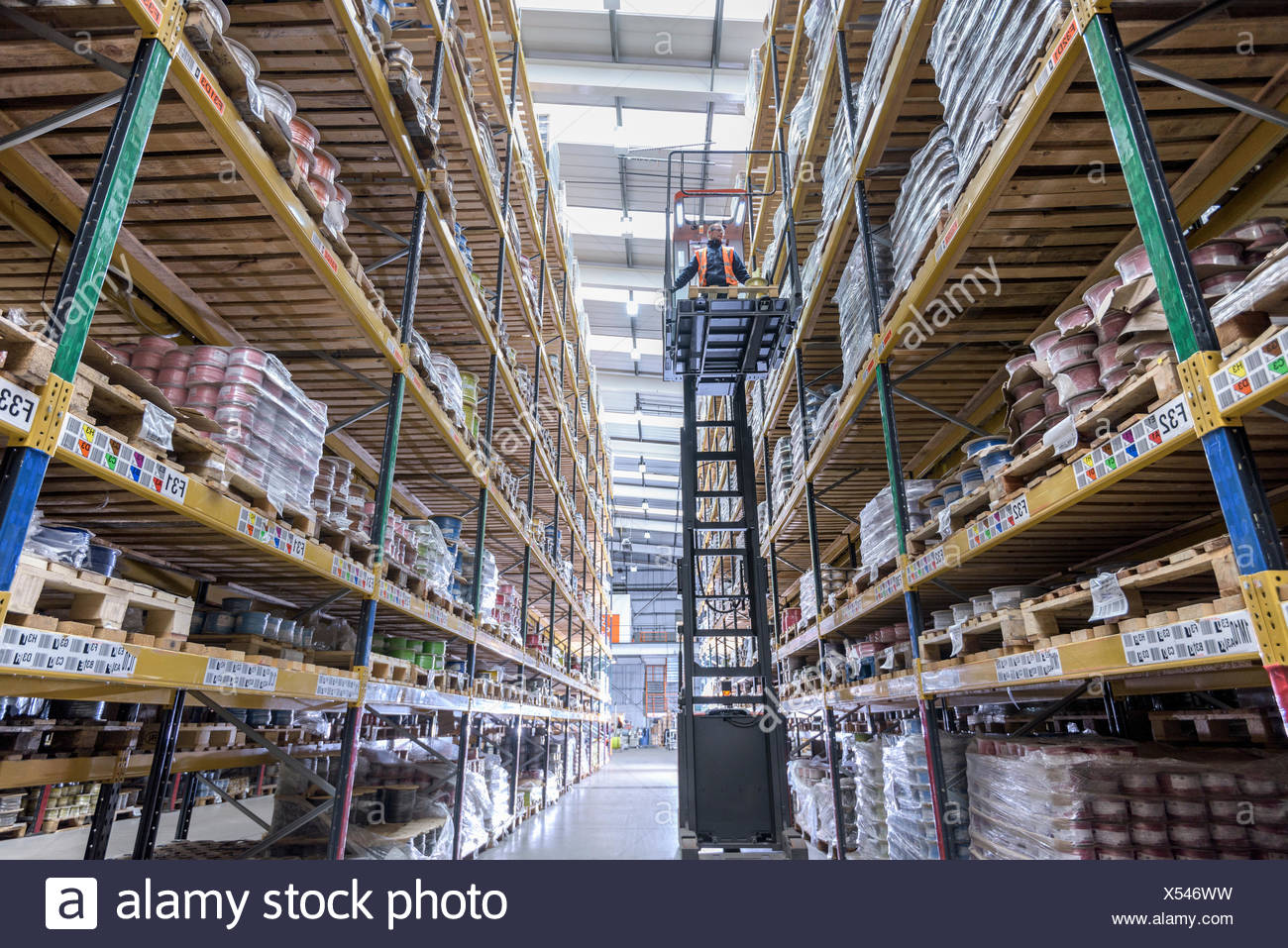 Forklift Warehouse High Resolution Stock Photography and Images Alamy