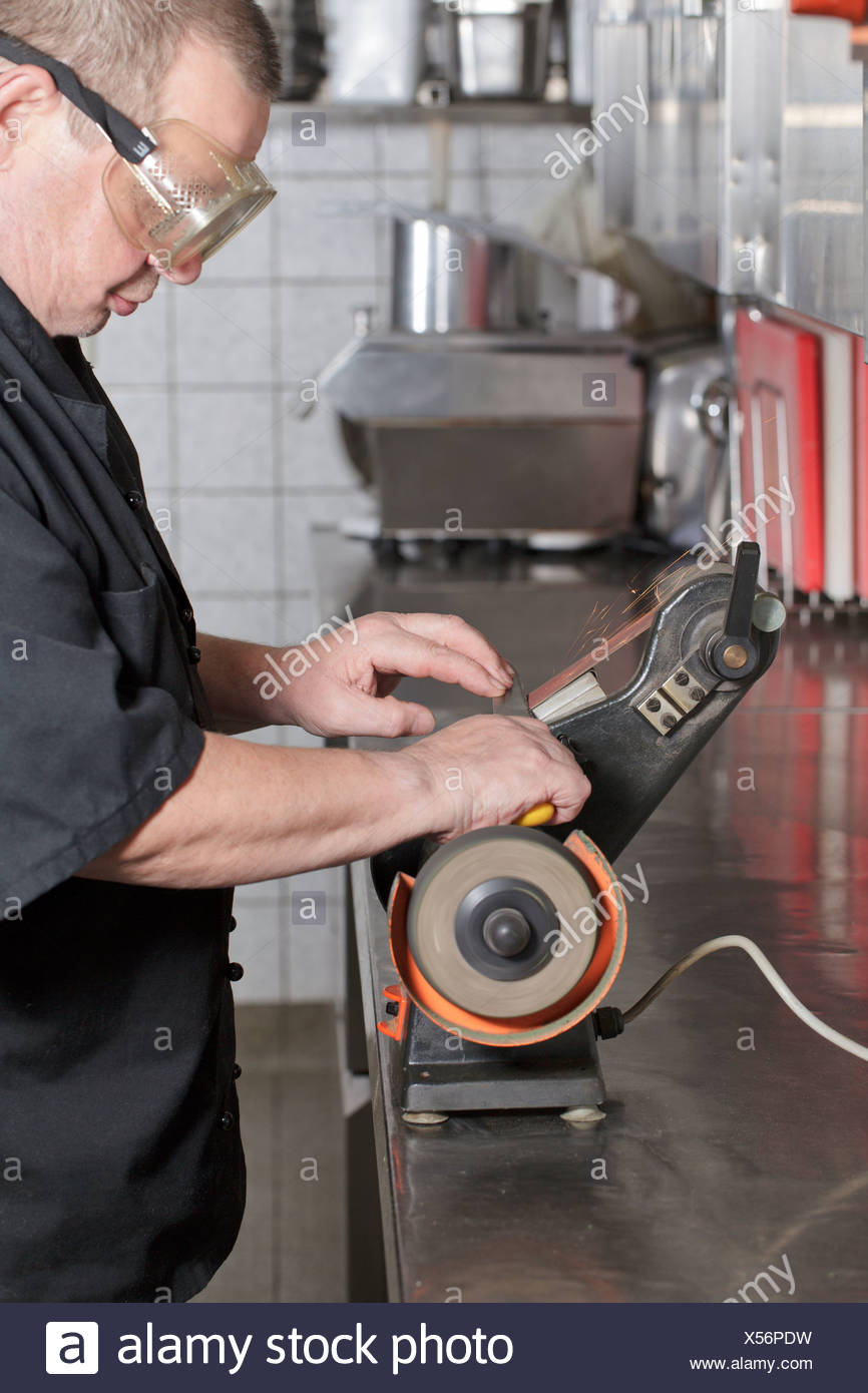 Knife Grinding Stock Photos & Knife Grinding Stock Images Alamy