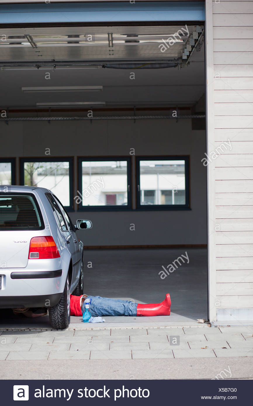 Girl Laying Car Stock Photos & Girl Laying Car Stock Images Alamy