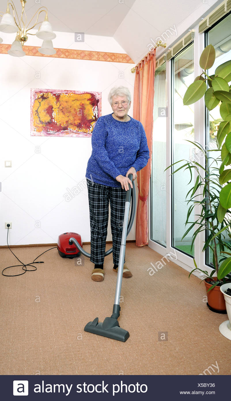 Old Vacuum Cleaner Hoover Stock Photos & Old Vacuum Cleaner Hoover Stock Images Alamy