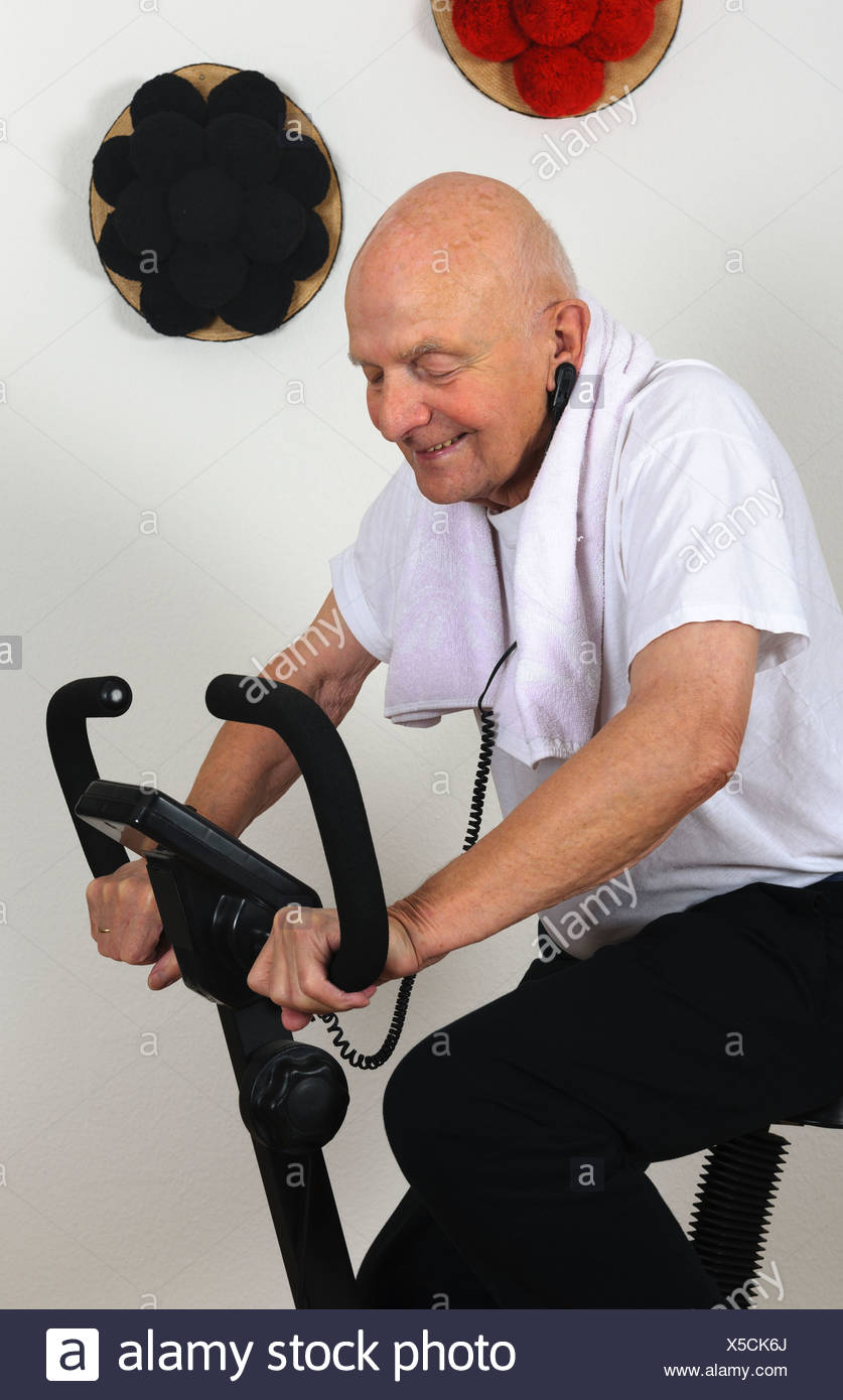 old man trainers